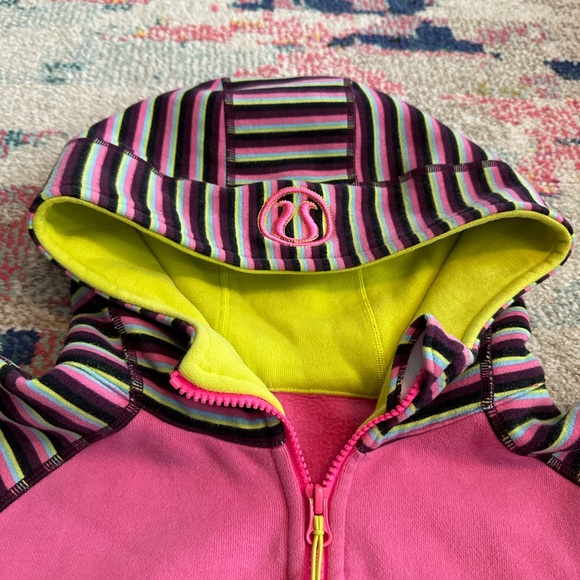 Rare Lululemon Scuba Hoodie - Picture 2 of 3